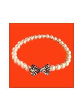 Pearl and Rhinestone Bow Stretch Bracelet